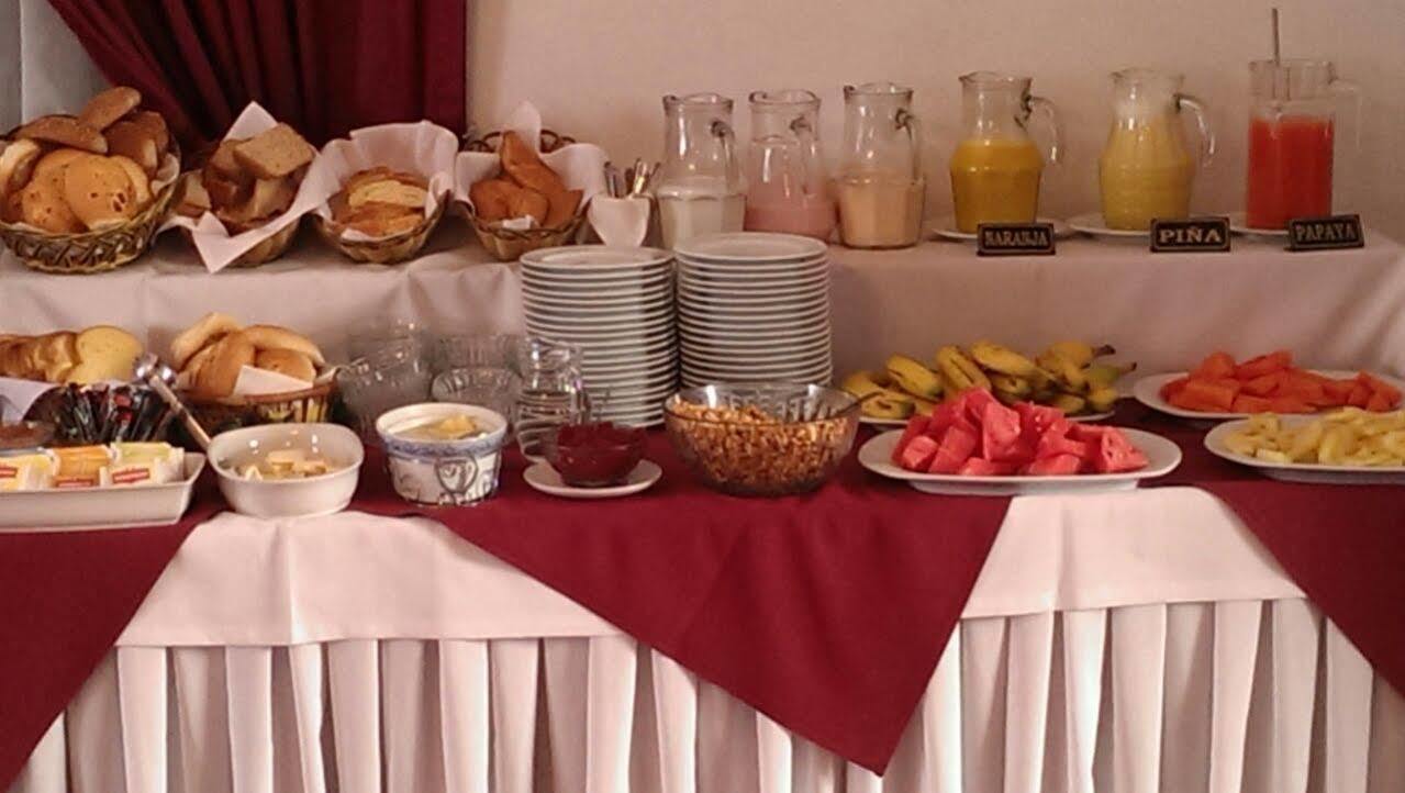 Hotel Independencia Сукре Екстериор снимка